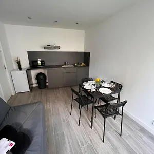 Les Jardins Marseillais 4 - 4 Personnes - Plages Calanques- Stade Vélodrome - Hôpital La Timone Marseille