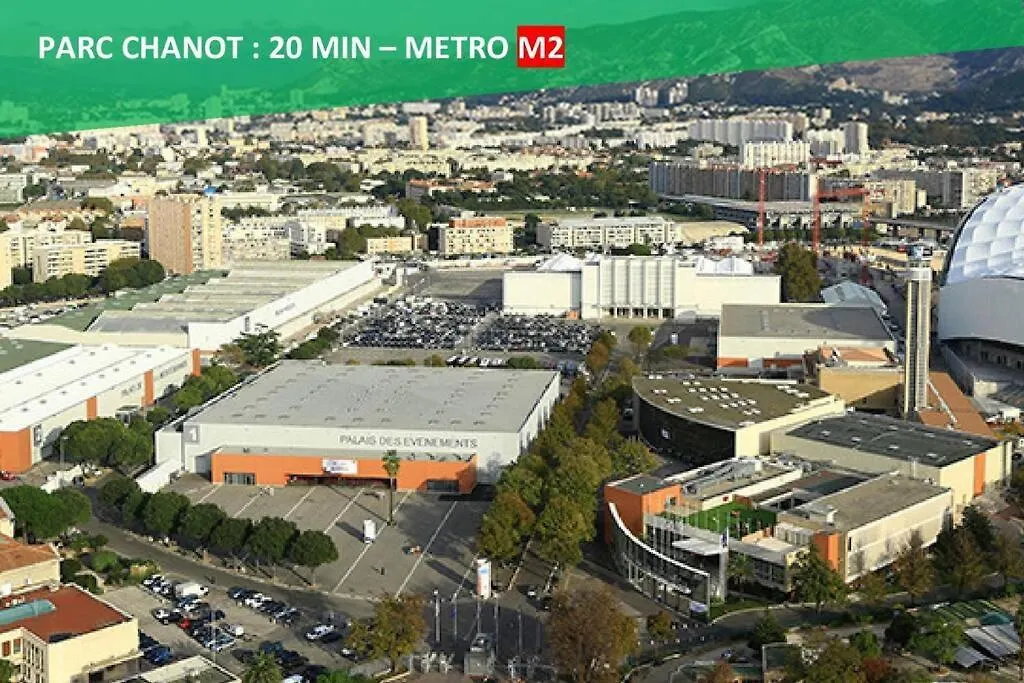 Climatisé Gare StCHARLES 4 chambres Grand Balcon / experience-immo Marseille France