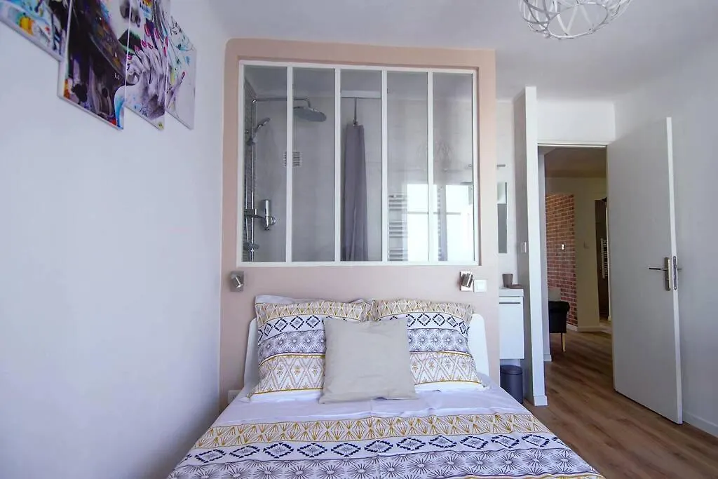 Climatisé Gare StCHARLES 4 chambres Grand Balcon / experience-immo Marseille 0*,  France